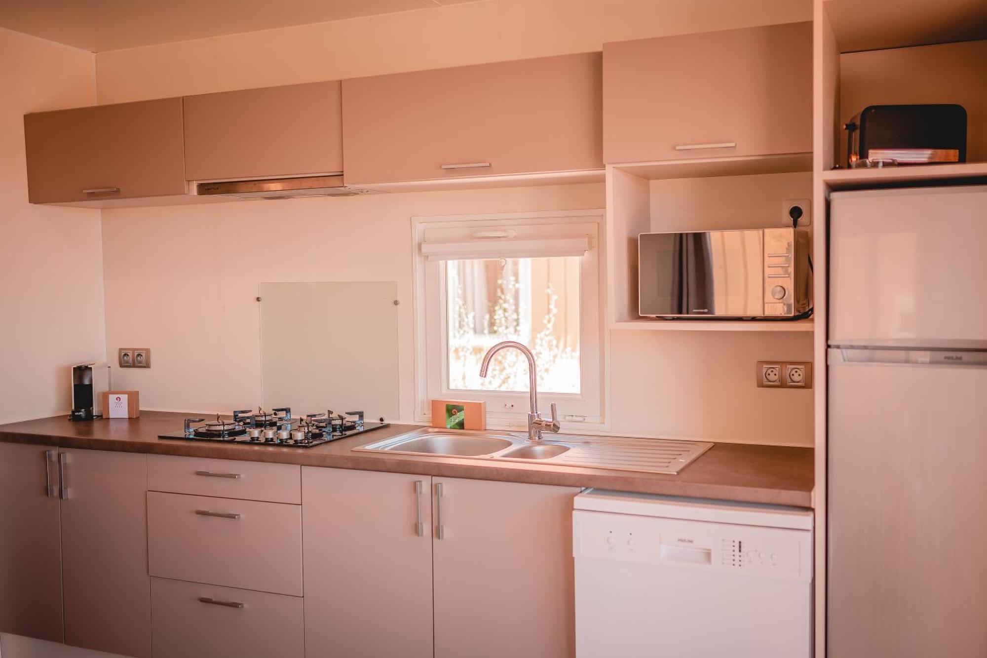 Toison D'Or Hotel Ramatuelle Ngoại thất bức ảnh A typical kitchen